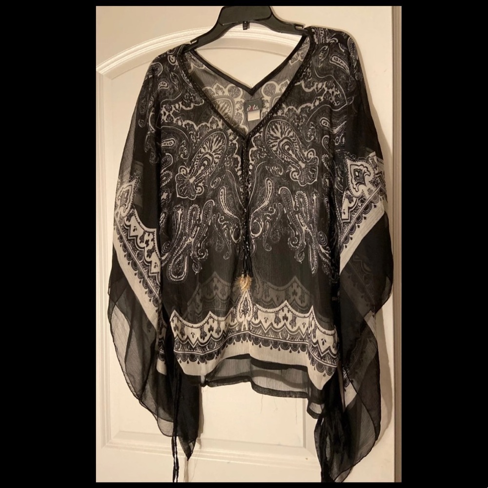 Black & White See through blouse (XL)